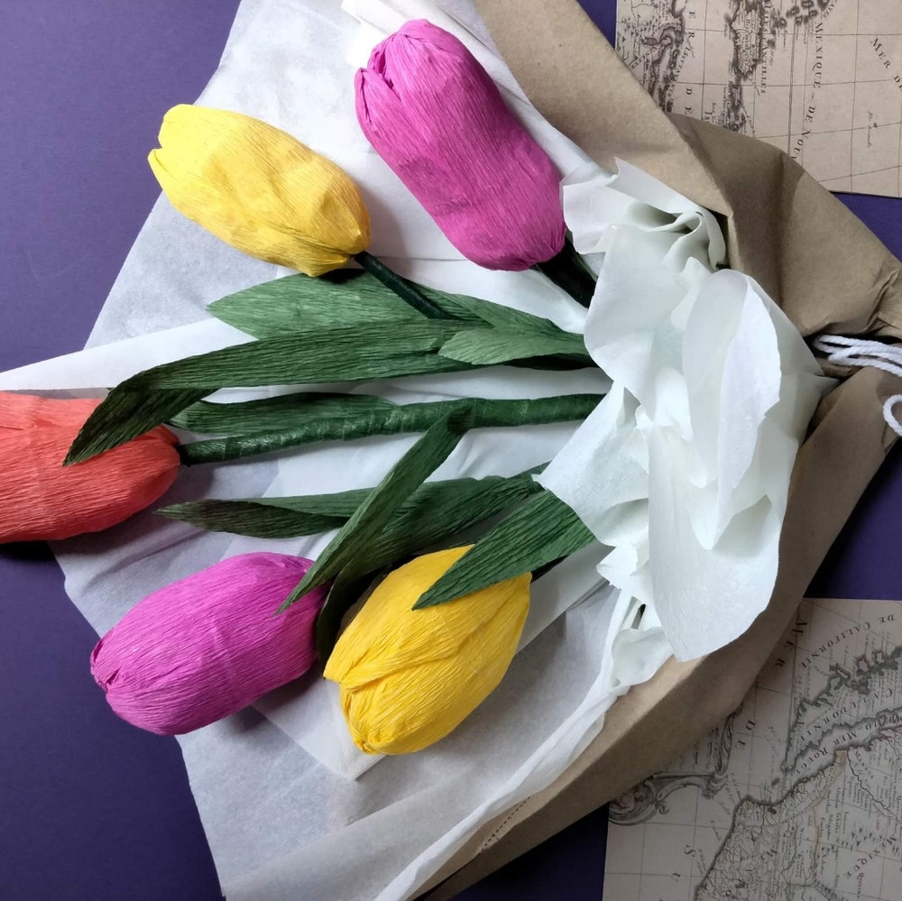 Handmade paper tulip bouquet(5 tulip)
